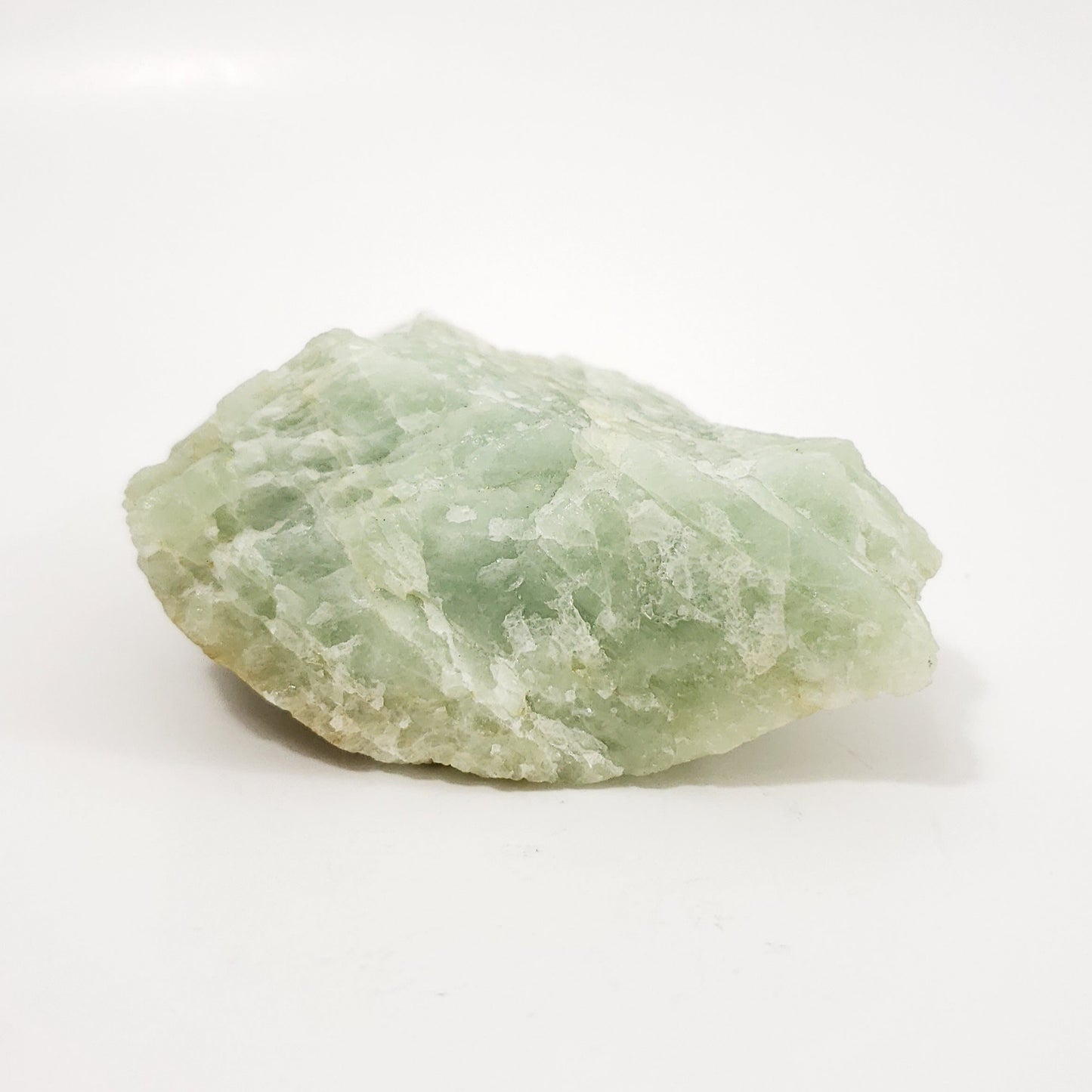 Large Raw Aquamarine Crystal – Soothing Energy and Healing Vibes