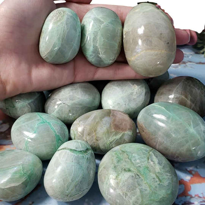 Garnierite Palm Stones