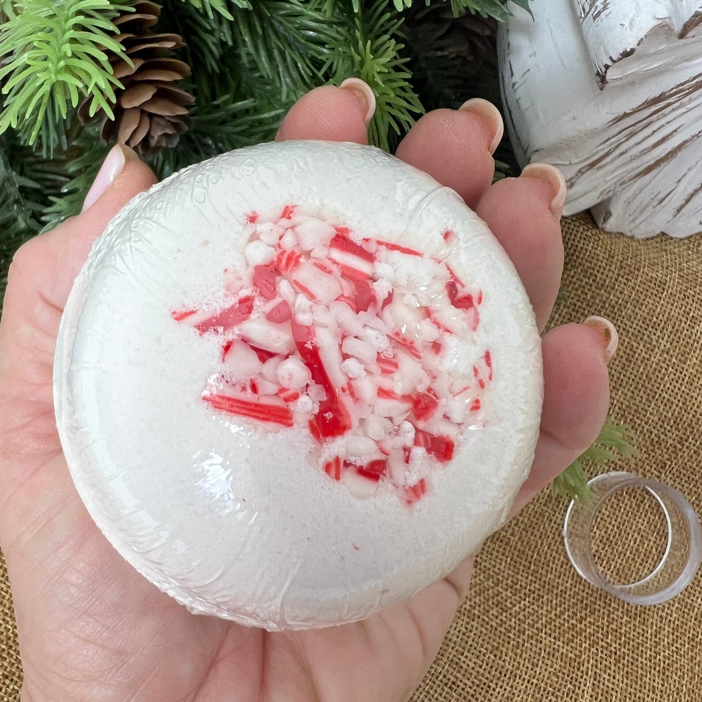 Holiday Crystal Bath Bomb - Peppermint Twist