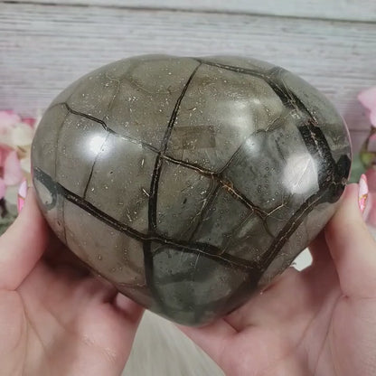 Unique XL Druzy Septarian Heart – An Eye-Catching Crystal Gem