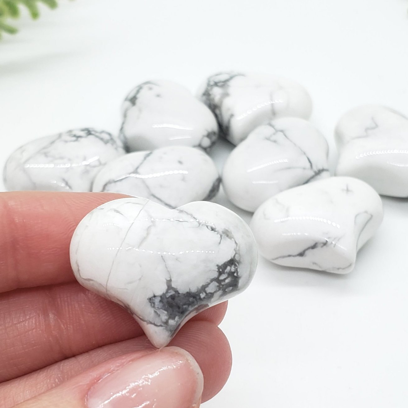 White Howlite- 1 inch Sweet Heart (25mm) - Crystal Happenings